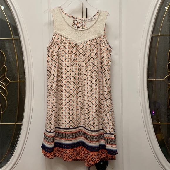 Girls dress - Picture 1 of 6